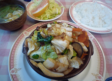 清流をカップで掬う
